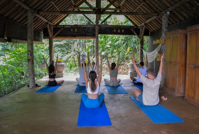 facilities-yoga-hut-0 facilities-yoga-hut-0