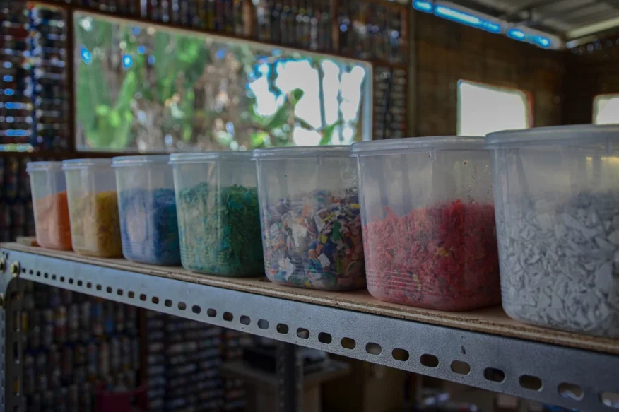 working-recycling-6 working-recycling-6